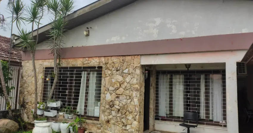 Casa com 3 quartos à venda no Centro, Guaíba