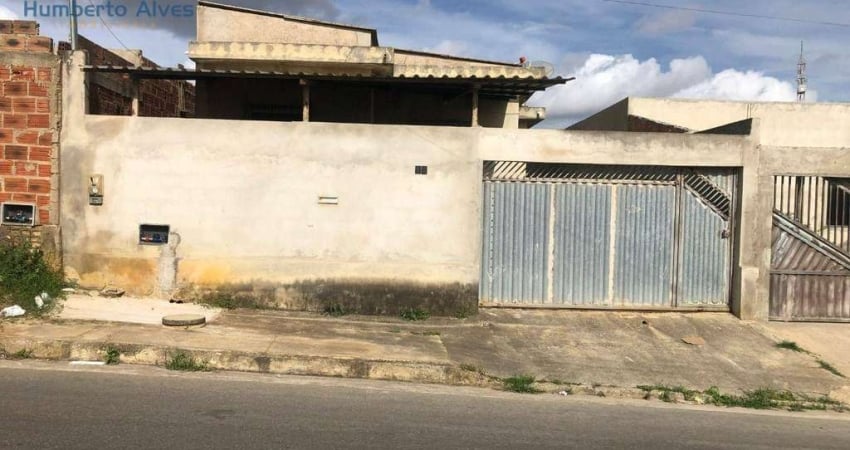 Casa com 2 dormitórios à venda, 180 m² por R$ 245.000 - Zabelê - Vitória da Conquista/BA