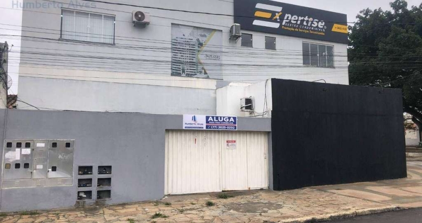 Casa com 2 dormitórios para alugar, 95 m² por R$ 5.057/mês - Candeias - Vitória da Conquista/BA