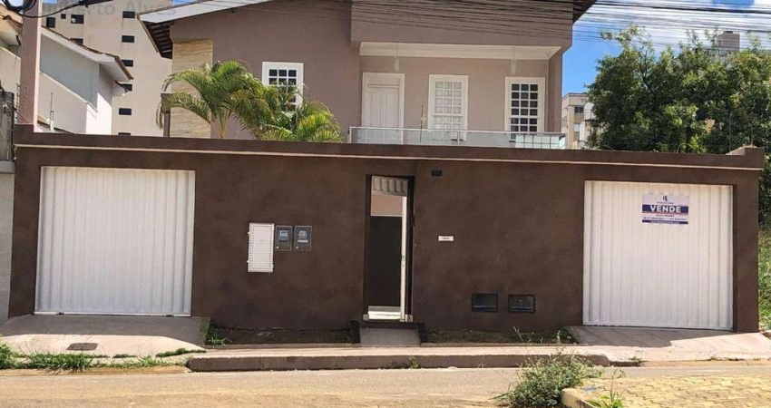 Casa com 6 dormitórios à venda, 362 m² por R$ 1.100.000 - Candeias - Vitória da Conquista/BA