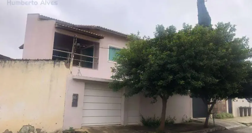 Casa com 4 dormitórios à venda, 150 m² por R$ 750.000 - Alto Maron - Vitória da Conquista/BA