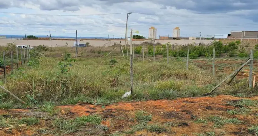 Terreno à venda na Rua Três, Primavera, Vitória da Conquista