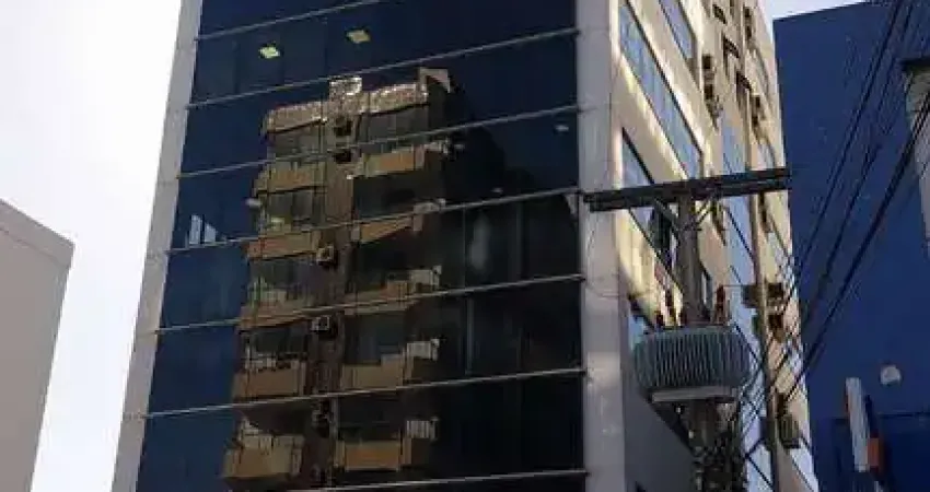 Sala comercial de 2 ambientes com terraço próx ao fórum bairro dores santa maria