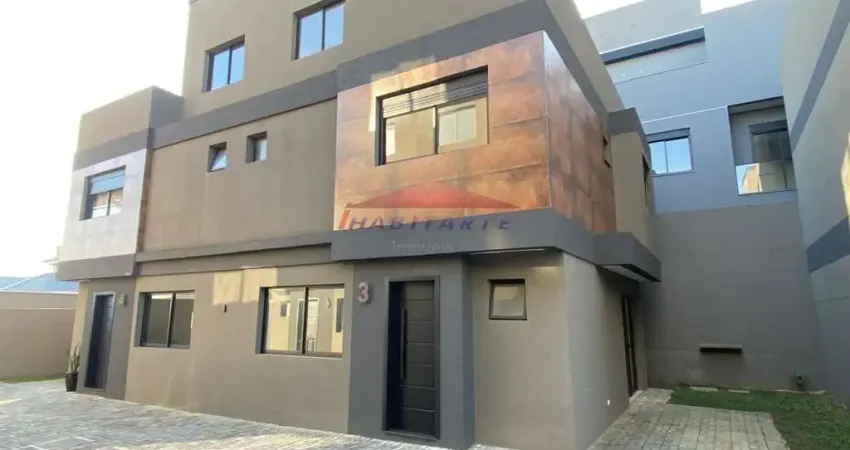 Excelentes sobrados à venda em condomínio no bairro portão-curitiba-pr.