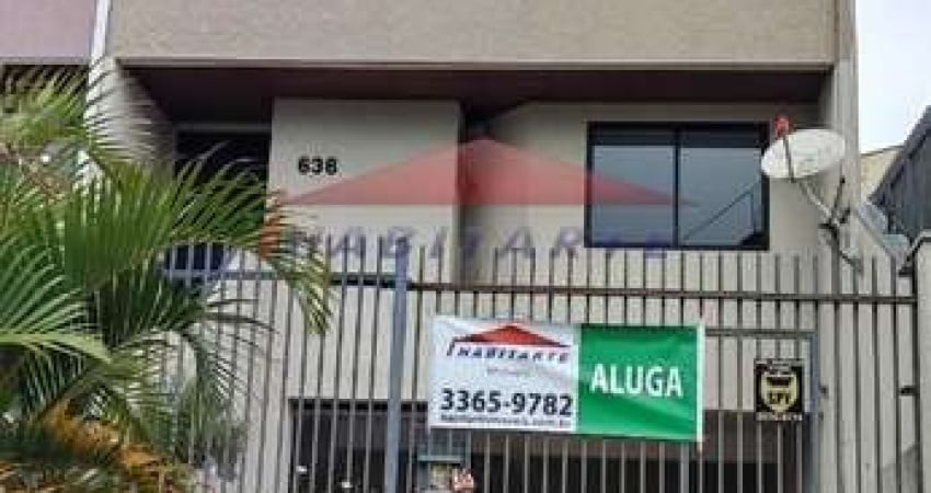 Belo sobrado localizado no bairro Jardim das Ámericas-Curitiba-PR