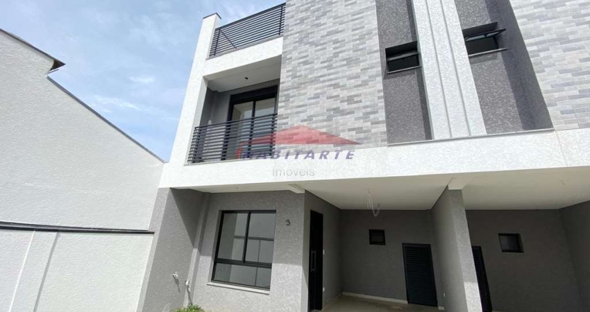 Sobrado à venda em Curitiba-PR, bairro Uberaba: 3 quartos, 1 suíte, 2 salas, 3 banheiros, 1 vaga, 167,27m². Venha conferir!