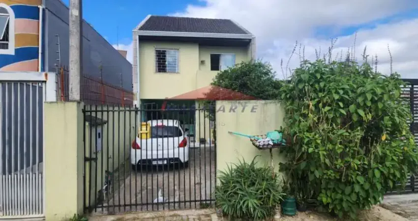 Sobrado no bairro Uberaba-Curitiba-PR