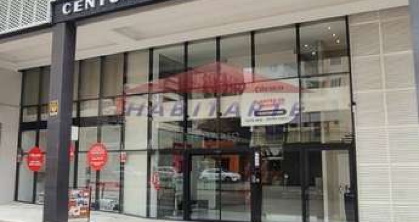 Sala Comercial à Venda em Curitiba-PR, Centro - Semimobiliada,1 Sala, 2 Banheiros, 55,75m² de Área.
