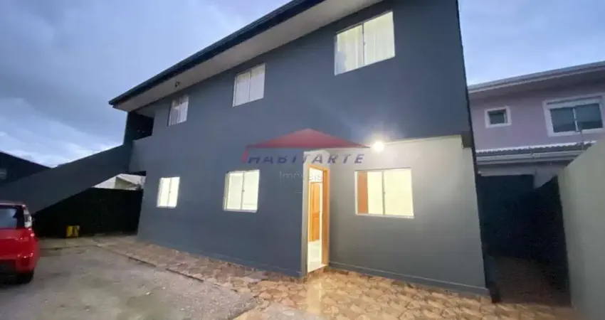 Apartamento de 2 quartos para locação no Uberaba, Curitiba-PR:  sala e cozinha conjugada , 1 banheiro, 1 vaga de garagem. Venha conferir!