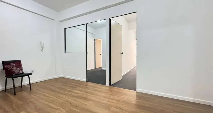 Sala comercial à venda no Centro, Porto Alegre 