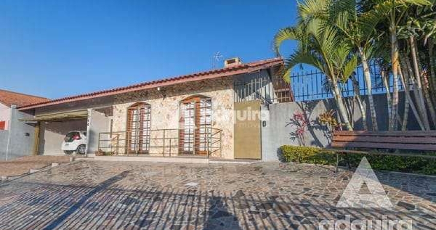 Casa à venda 3 Quartos, 1 Suite, 825M², Uvaranas, Ponta Grossa - PR