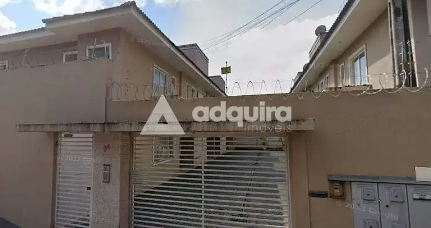 Sobrado à venda contendo 2 quartos, 1 banheiro, 1 lavabo, Contorno, Ponta Grossa, PR