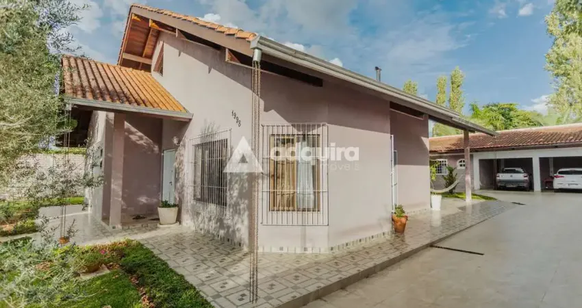 Lindo Sobrado com toque Colonial à venda, próximo ao Fontana di Trevi com quintal , edícula e escri