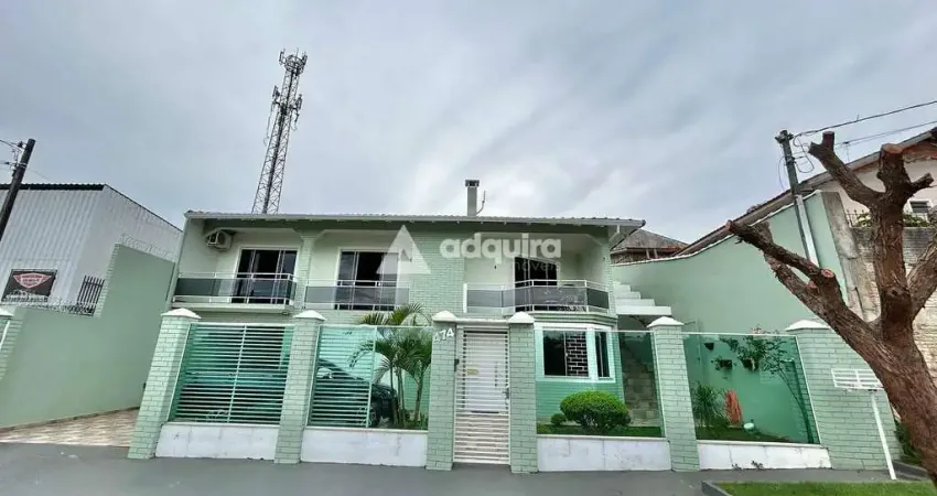 Sobrado à venda, contendo 3 quarto s (sendo 1 suíte), 3 vagas de garagem e piscina, Nova Rússia, Po