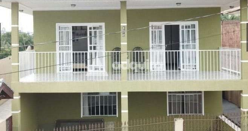 Casa com 5 quartos à venda na Rua Jussara, Uvaranas, Ponta Grossa
