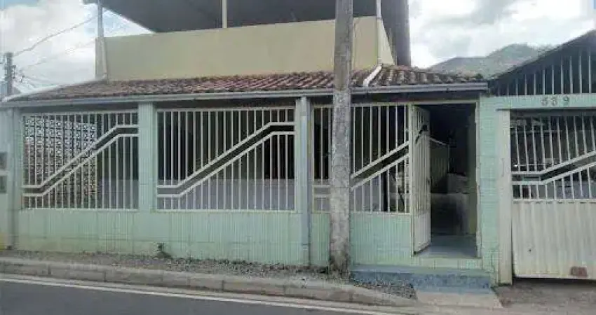 Casa com 4 quartos à venda no Centro, Santana do Paraíso 