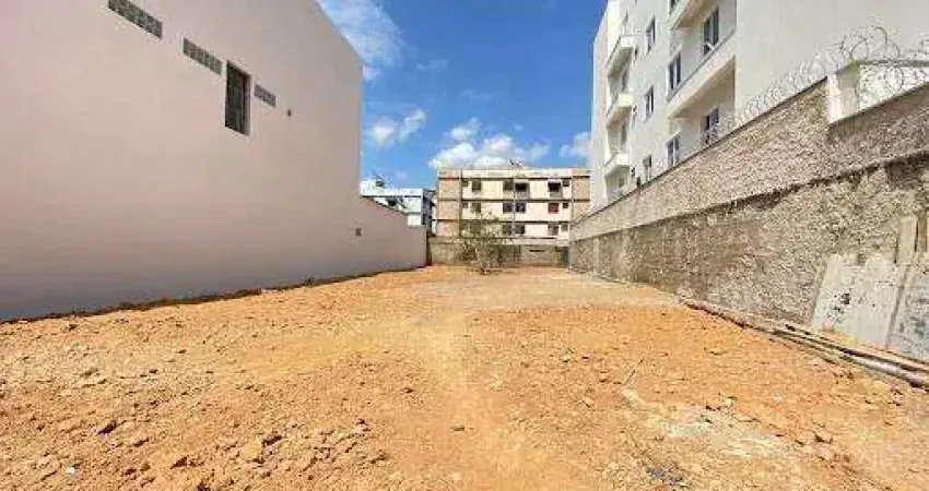 Lote / Terreno em Ferroviários  -  Ipatinga