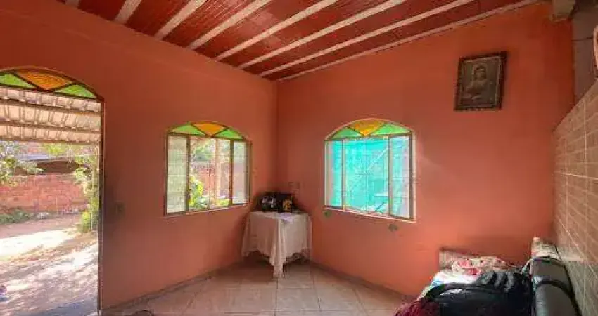 Casa com 3 quartos à venda no Petrópolis, Timóteo 
