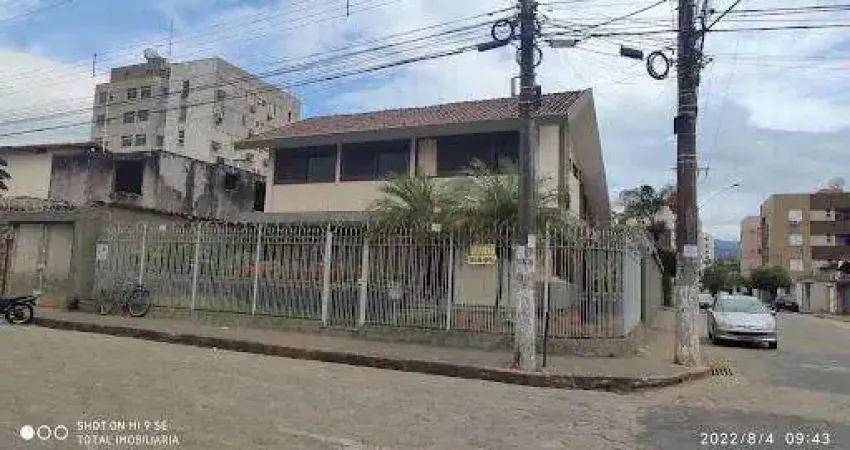 Casa com 6 quartos à venda no Santa Helena, Coronel Fabriciano 