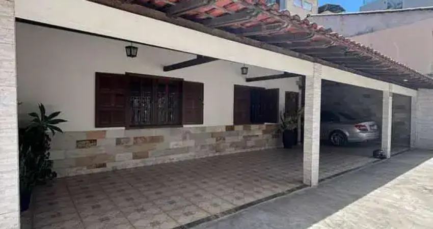 Casa bem localizada no Bela Vista 3 quartos com suíte   -  Ipatinga