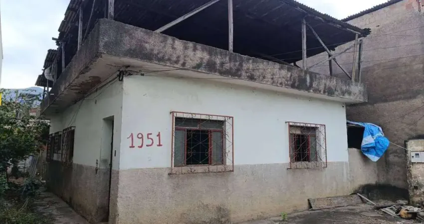 Casa na avenida Magalhaes PInto, Melo Viana, Coronel Fabriciano
