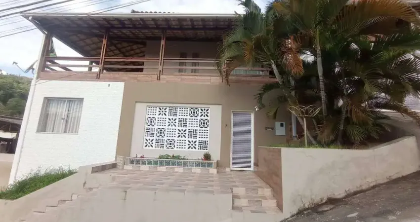 Excelente Casa  no bairro Júlia Kubitschek- Coronel Fabriciano