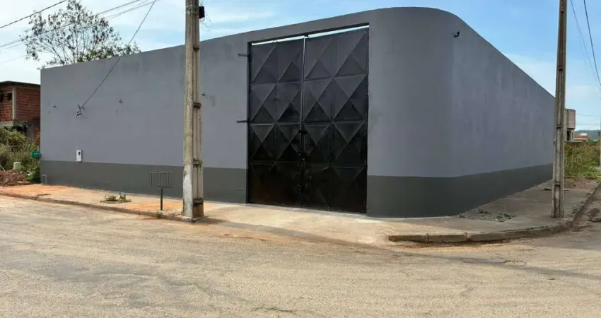 Barracão / Galpão / Depósito com 2 salas para alugar na Ilha do Rio Doce, Caratinga