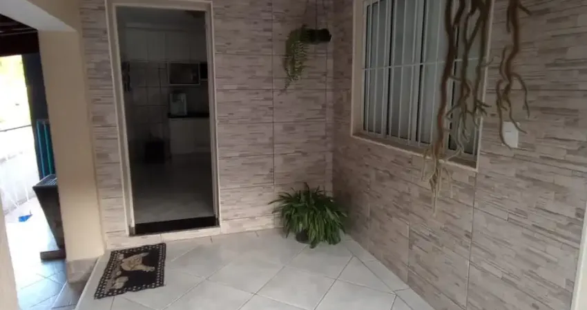 Casa com 2 quartos à venda na Rua Iara, Jardim Santa Maria, Campo Limpo Paulista