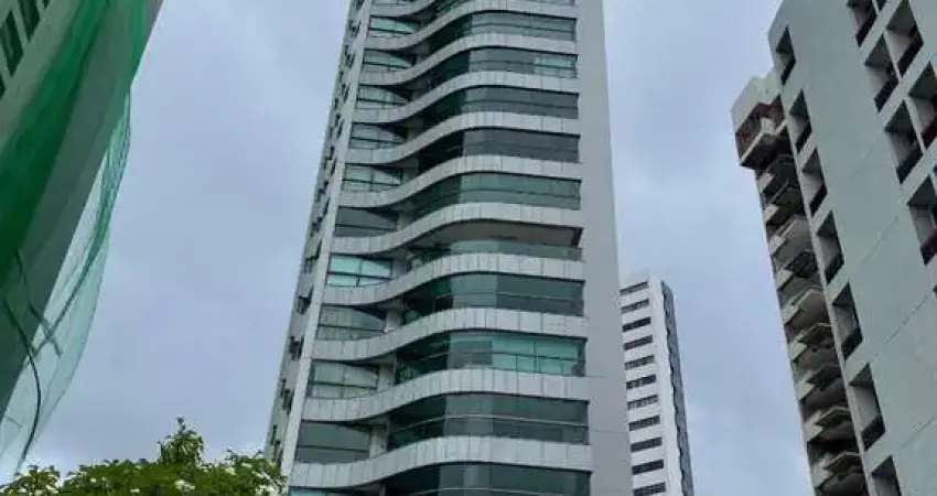 Apartamento à venda no Ed. Reginaldo Araújo,  na Av. Boa Viagem, 04 suítes e 03 vagas, Boa Viagem.