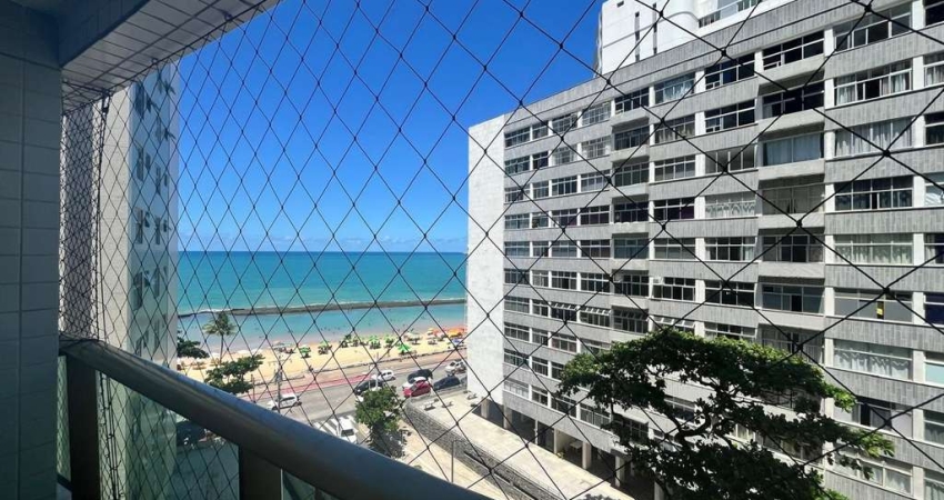 Excelente apartamento no trecho mais valorizado e desejado da rua dos Navegantes, e ainda com uma vista incrível do mar.