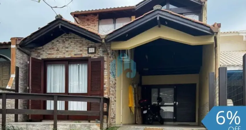 Belo e Amplo Sobrado, a Três Quadras do Mar, Loteamento Morrinhos, Ferraz | Garopaba - SC