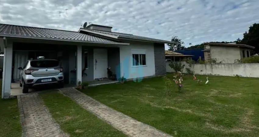 Linda Casa Térrea, Próxima às Dunas do Siriú e a Poucos Minutos do Centro de Garopaba!