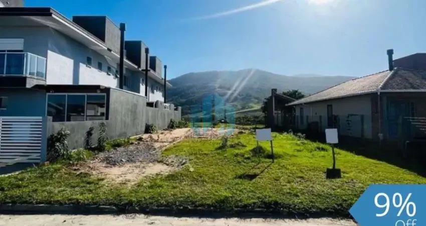 Ótimo Terreno Localizado no Loteamento Pedra Branca, em Garopaba, ao Lado do Centro da Cidade!