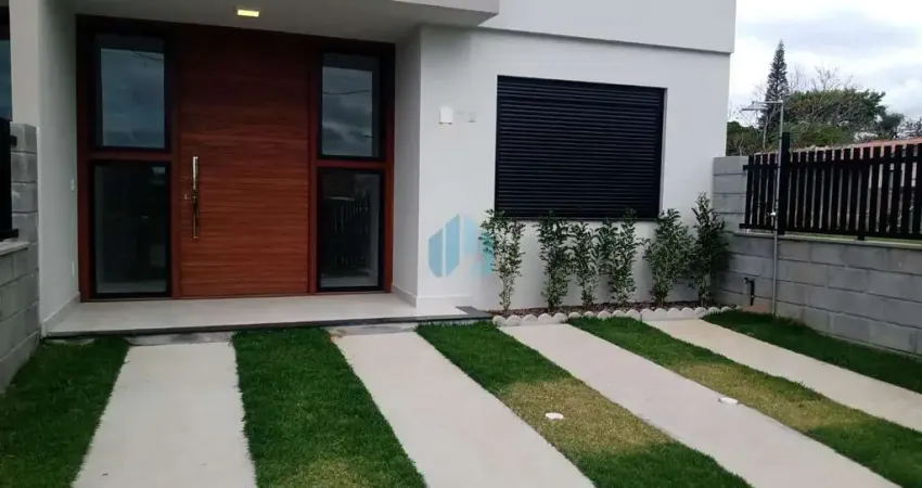 Bela Casa Térrea, a 800 m da Surfland, Campo Duna | Garopaba - SC