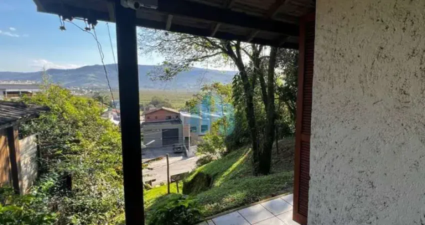 Casa em Amplo Terreno, Palhocinha | Garopaba - SC