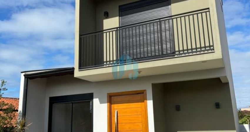 Linda Casa Próxima ao Centro da Cidade, Areias de Palhocinha | Garopaba - SC