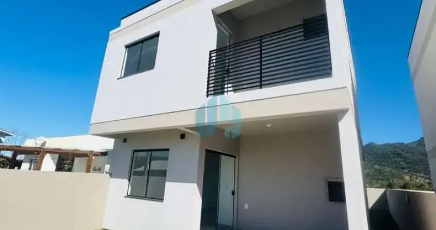 Belas Casas Novas a Poucos Minutos do Centro da Cidade, Encantada | Garopaba - SC