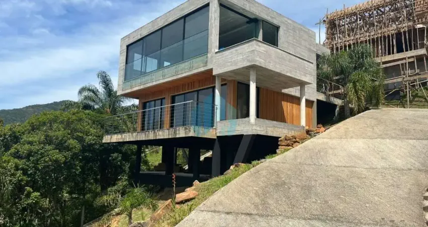 Belíssima casa de alto padrão no condomínio villa balena, na praia do siriú, siriú | garopaba - sc