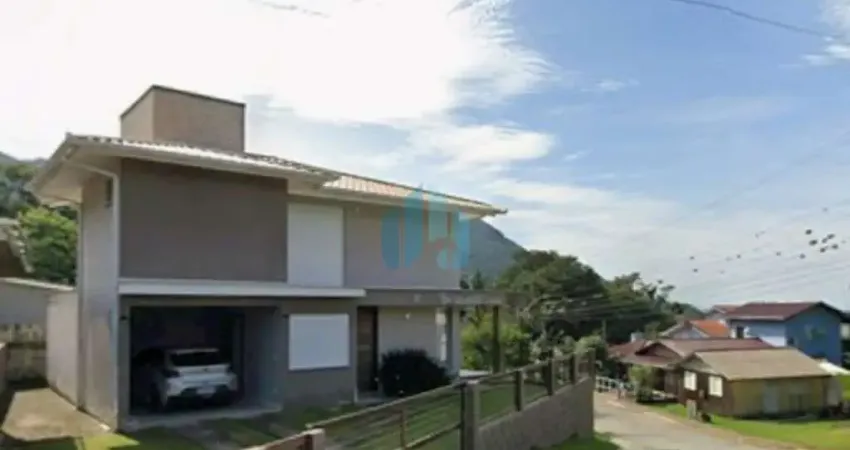 Bela casa com vista p/ lagoa e mar, costa de macacu | garopaba - sc