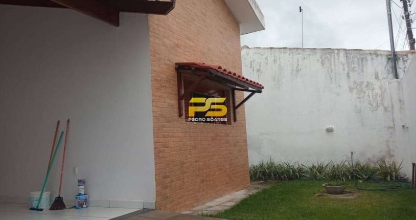 Casa com 3 quartos, Paratibe - João Pessoa