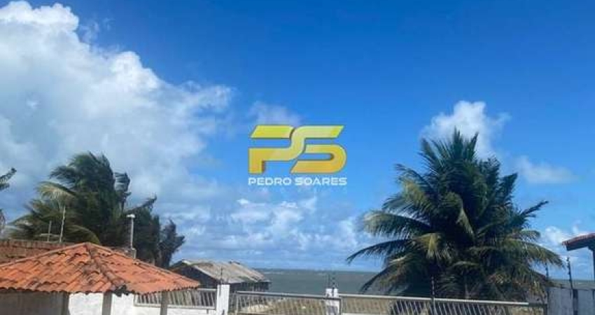 Casa a venda na praia de Lucena-PB