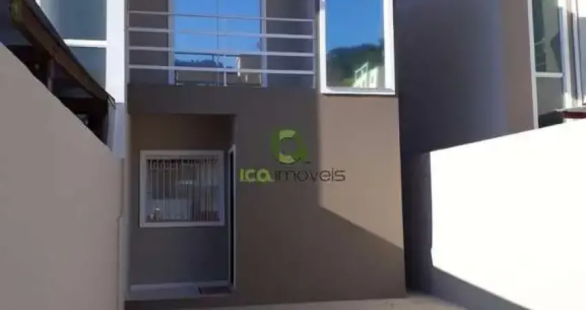 Sobrado para venda no Bairro Ipiranga! Com 2 quartos, 01 banheiro, 01 lavabo.