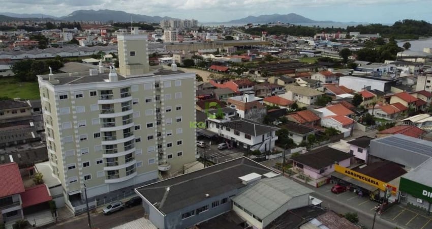 Apartamento para venda com 02 dormitórios sendo 01 suíte, sacada com churrasqueira, garagem coberta em Areias São José.