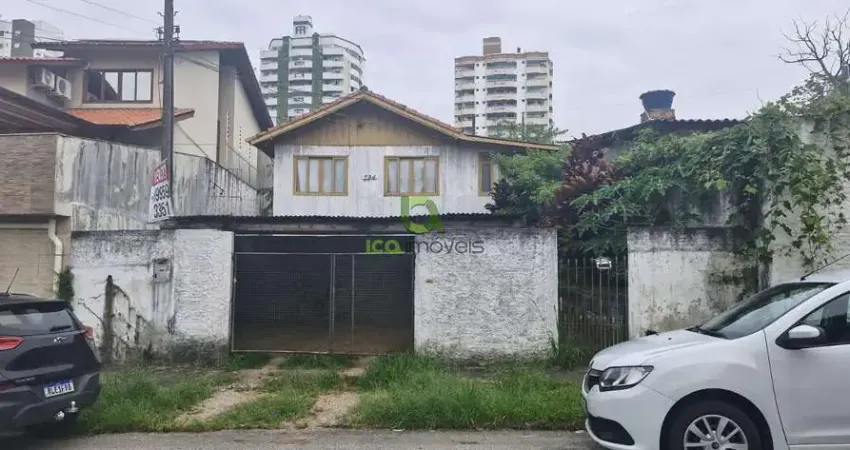 Terreno à venda no Barreiros, São José 
