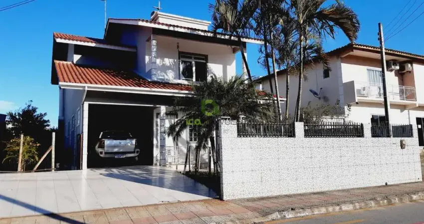 Casa com 3 quartos à venda no Areias, São José 