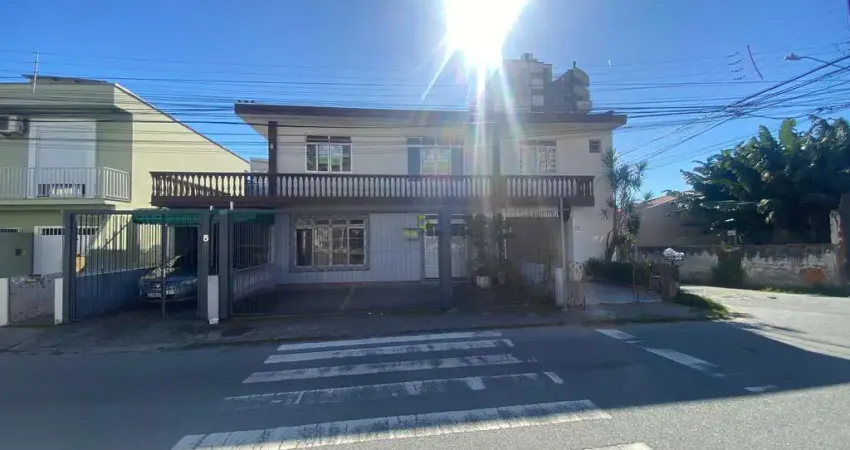 Apartamento com excelente localização para alugar em barreiros!