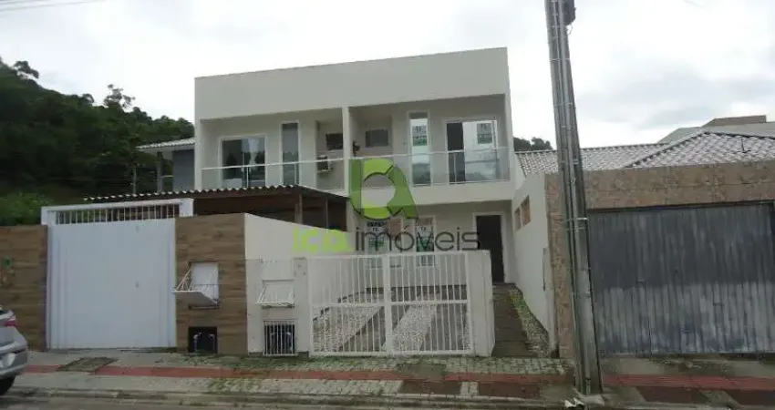 Lindo Sobrado Geminado no Bairro Bela Vista, Palhoça-SC: 2 Quartos, 2 Suítes, 110m² - Imperdível!