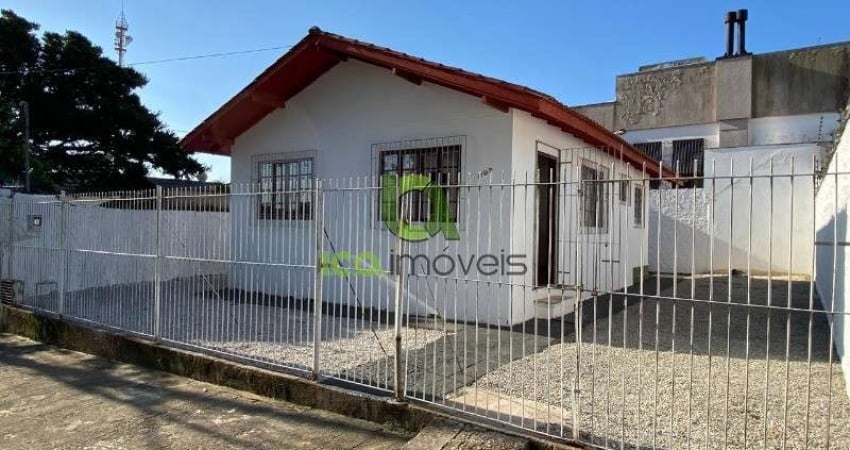 Casa com 2 quartos para alugar no Estreito, Florianópolis 