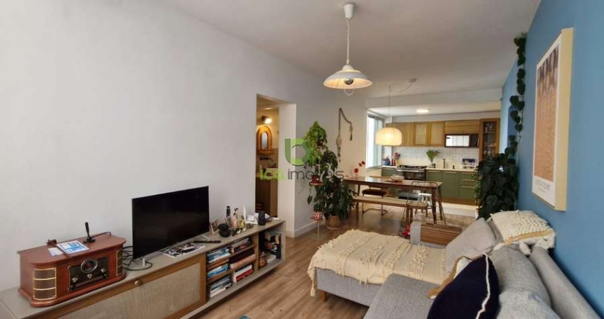 Apartamento Semimobiliado de 3 Dormitórios na Trindade Florianópolis!