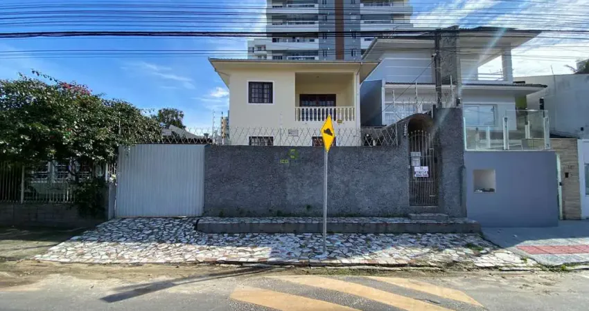 CASA RESIDENCIAL EM BARREIROS!